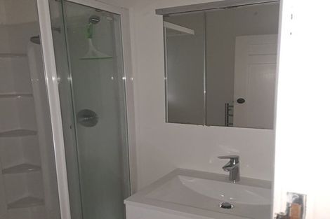 Photo of property in 51 Albemarle Road, Northland, Wellington, 6012