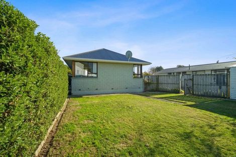 Photo of property in 22 Skerten Avenue, Hornby, Christchurch, 8042