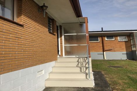 Photo of property in 1/40 Halberg Street, Glenfield, Auckland, 0629