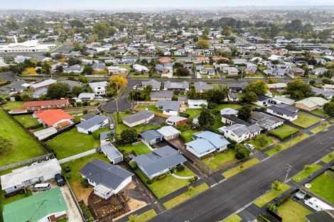 Photo of property in 32 Cecil Street, St Andrews, Hamilton, 3200