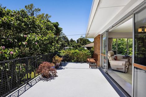 Photo of property in 39 Awanui Street, Merrilands, New Plymouth, 4312