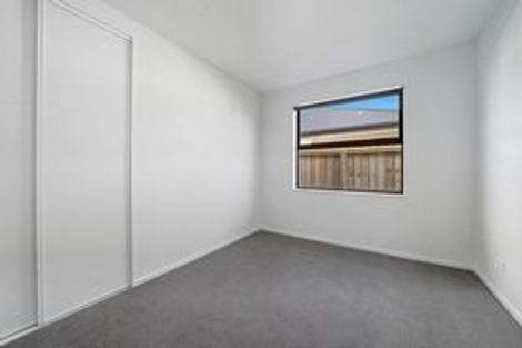 Photo of property in 17 Rita Angus Road, Belfast, 8051