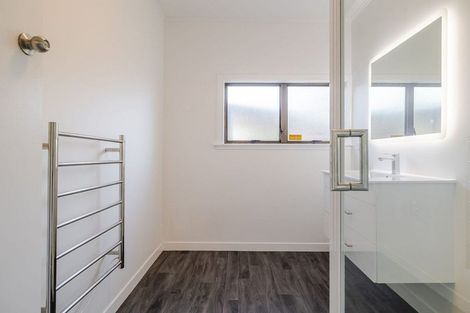 Photo of property in 37 Rewa Street, Takaro, Palmerston North, 4412