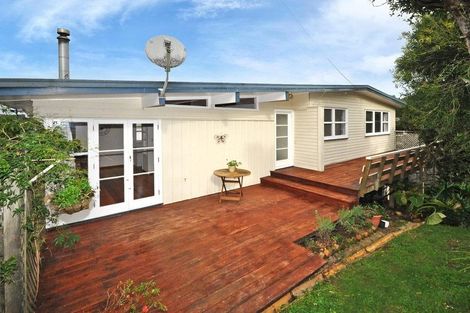 Photo of property in 19 Matama Road, Glen Eden, Auckland, 0602