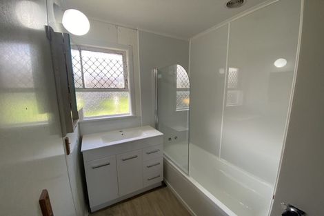 Photo of property in 3 Gainsborough Street, Manurewa, Auckland, 2102