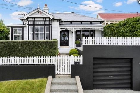 Photo of property in 18 Farm Road, Northland, Wellington, 6012