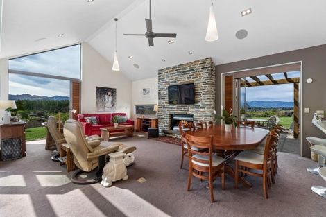 Photo of property in 1 Elderberry Crescent, Wanaka, 9305