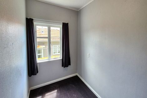 Photo of property in 107 Brooklands Road, Brooklands, New Plymouth, 4310