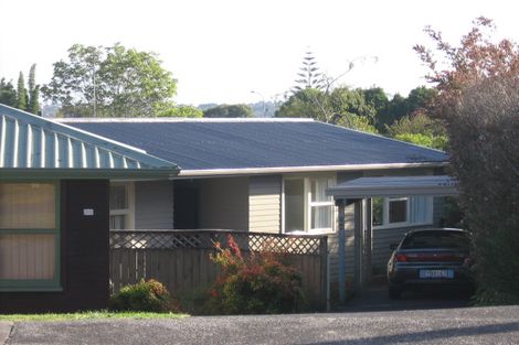 Photo of property in 1/152 Chivalry Road, Glenfield, Auckland, 0629