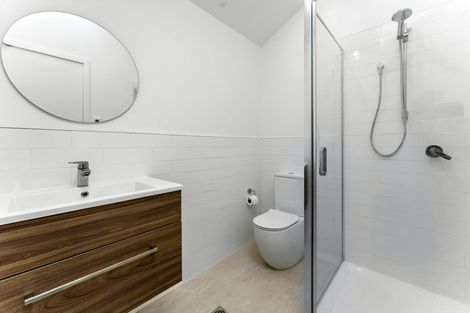 Photo of property in 12 Titoki Close, Matakana, 0985