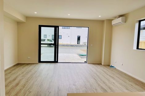 Photo of property in 32 Auranga Drive, Karaka, 2113