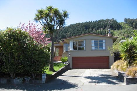 Photo of property in 11 Ngatiawa Street, Nelson South, Nelson, 7010