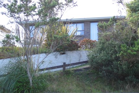 Photo of property in 42 Rimutaka Place, Titirangi, Auckland, 0604