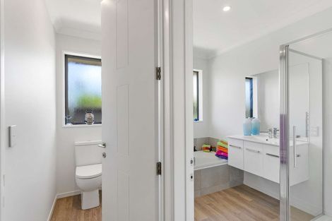 Photo of property in 5 New Creek Mews, Rolleston, 7614