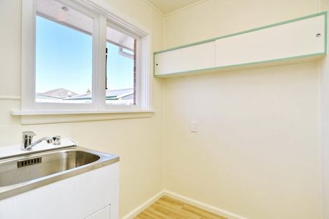 Photo of property in 28 Wimborne Crescent, Aranui, Christchurch, 8061