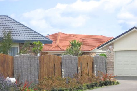 Photo of property in 18 Radisich Place, Mount Maunganui, 3116