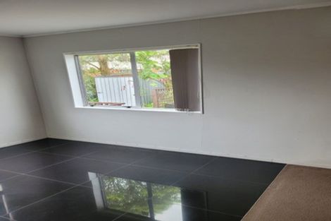 Photo of property in 15 Tiki Street, New Lynn, Auckland, 0600