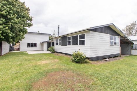 Photo of property in 5 Tainui Terrace, Inglewood, 4330
