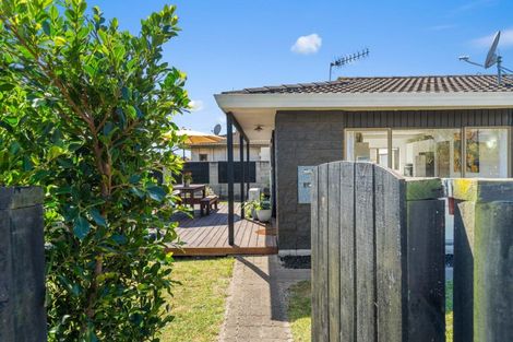 Photo of property in 1 Gobray Crescent, Mount Maunganui, 3116