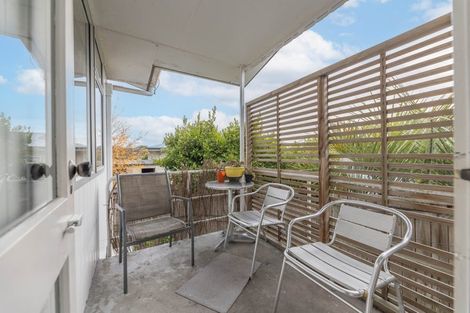 Photo of property in 2/86 Tamatea Road, Taupo, 3330