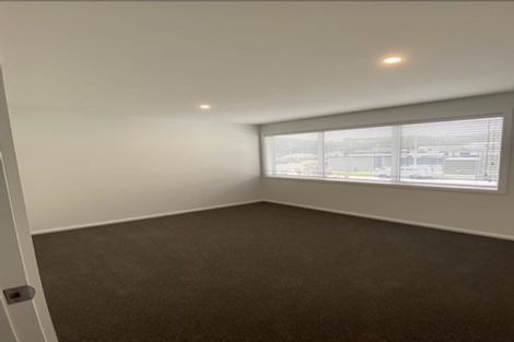 Photo of property in 162a Navigation Drive, Whitby, Porirua, 5024