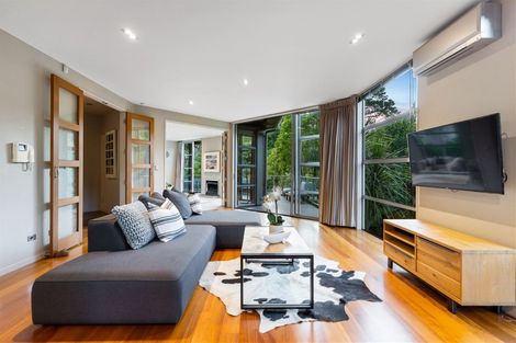 Photo of property in 14 Kahikatea Close, Campbells Bay, Auckland, 0630