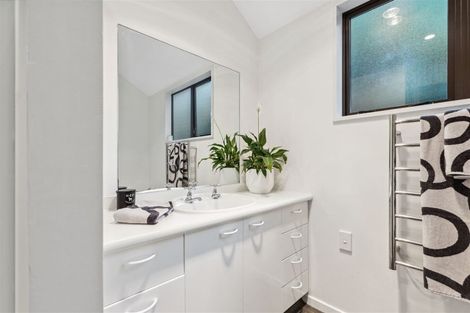 Photo of property in 14 Lascelles Street, Saint Martins, Christchurch, 8022