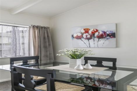Photo of property in 29 Loughanure Place, Massey, Auckland, 0614