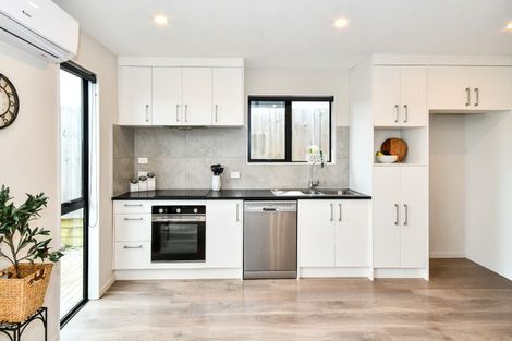 Photo of property in 4b Cronshaw Road, Karaka, Papakura, 2113