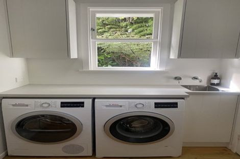 Photo of property in 36 Huntingdon Street, Northland, Wellington, 6012