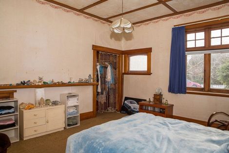 Photo of property in 1 Windsor Street, Dannevirke, 4930