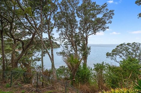 Photo of property in 44 Paturoa Road, Titirangi, Auckland, 0604
