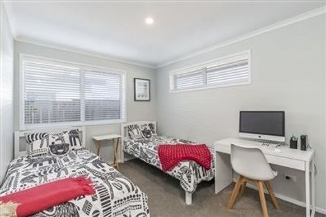 Photo of property in 16 Trevally Place, Snells Beach, 0920