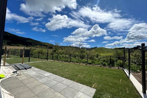 Photo of property in 28 Koreke Close, Kenepuru, Porirua, 5022