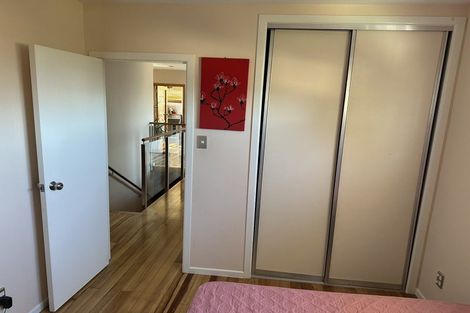 Photo of property in 1/166 Onewa Road, Northcote, Auckland, 0627