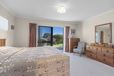 Photo of property in 6 Ash Place, Whalers Gate, New Plymouth, 4310