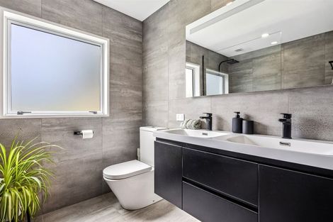 Photo of property in 52 Regent's Park Drive, Casebrook, Christchurch, 8051