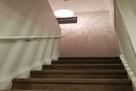 Photo of property in 2 Hirimate Place, Flat Bush, Auckland, 2019