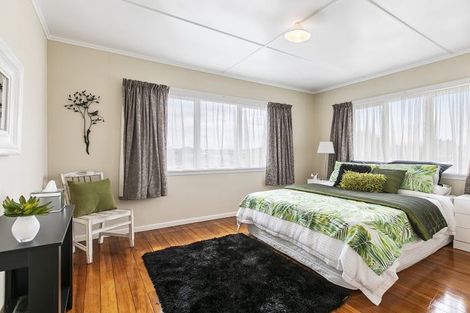 Photo of property in 110 Queen Street, Waiuku, 2123