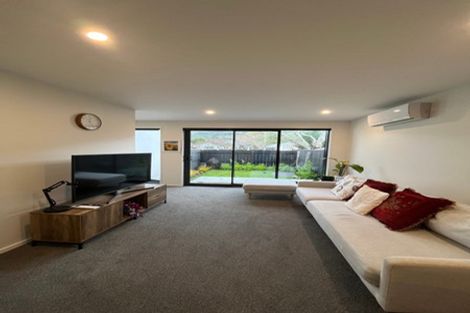 Photo of property in 2/48 Glen Road, Stokes Valley, Lower Hutt, 5019