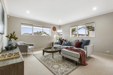 Photo of property in 42 Laurel Oak Drive, Schnapper Rock, Auckland, 0632