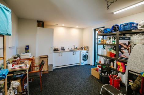 Photo of property in 4 Matakanui Lane, Wanaka, 9305