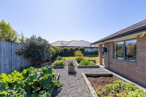 Photo of property in 26 Blue Gum Place, New Brighton, Christchurch, 8083