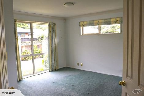 Photo of property in 5 Castleview Lane, Heathcote Valley, Christchurch, 8022