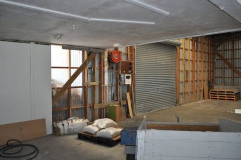 Photo of property in 170 Paraite Road, Paraite, New Plymouth, 4373