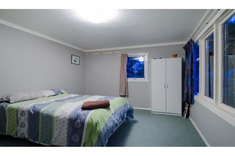 Photo of property in 203 Mangakura Road, Helensville, 0875