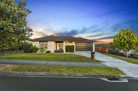 Photo of property in 120 Pohutukawa Parade, Riverhead, 0820