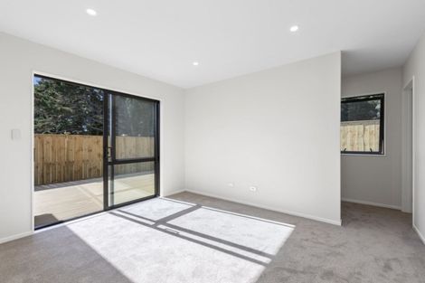 Photo of property in 12 Konoba Avenue, Kumeu, 0810