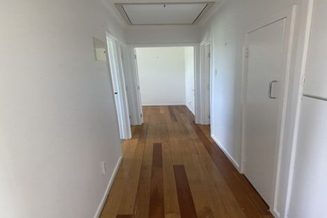 Photo of property in 95 Kervil Avenue, Te Atatu Peninsula, Auckland, 0610