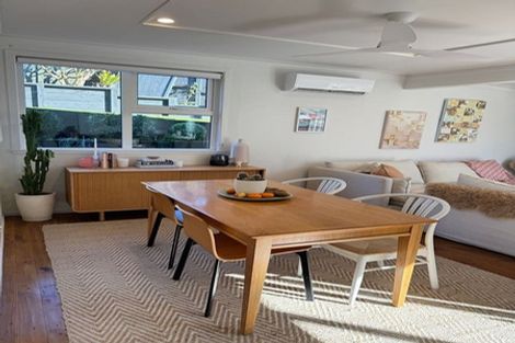 Photo of property in 55 Sunset Road, Totara Vale, Auckland, 0632